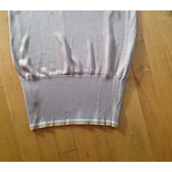 Bebe Women's Gold 24K V- Neck Dress Size Small New - Picture 7 of 8